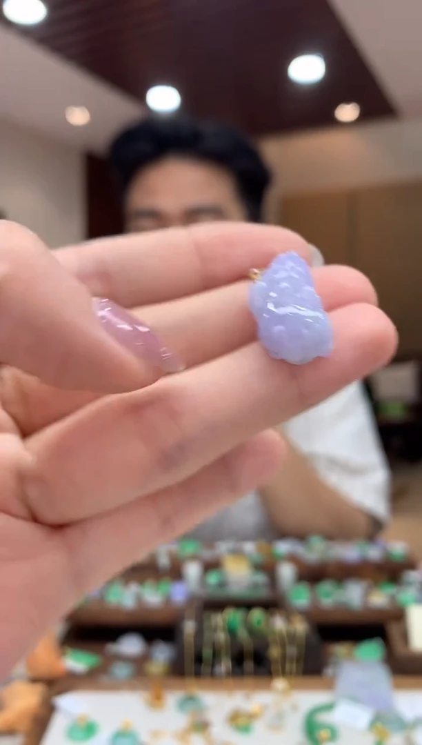 翡翠18K金镶嵌吊坠(不含链)貔貅