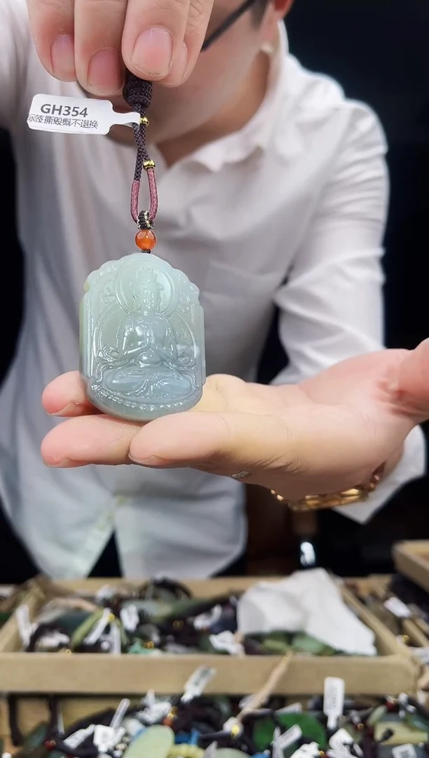 颈饰未镶嵌和田玉1