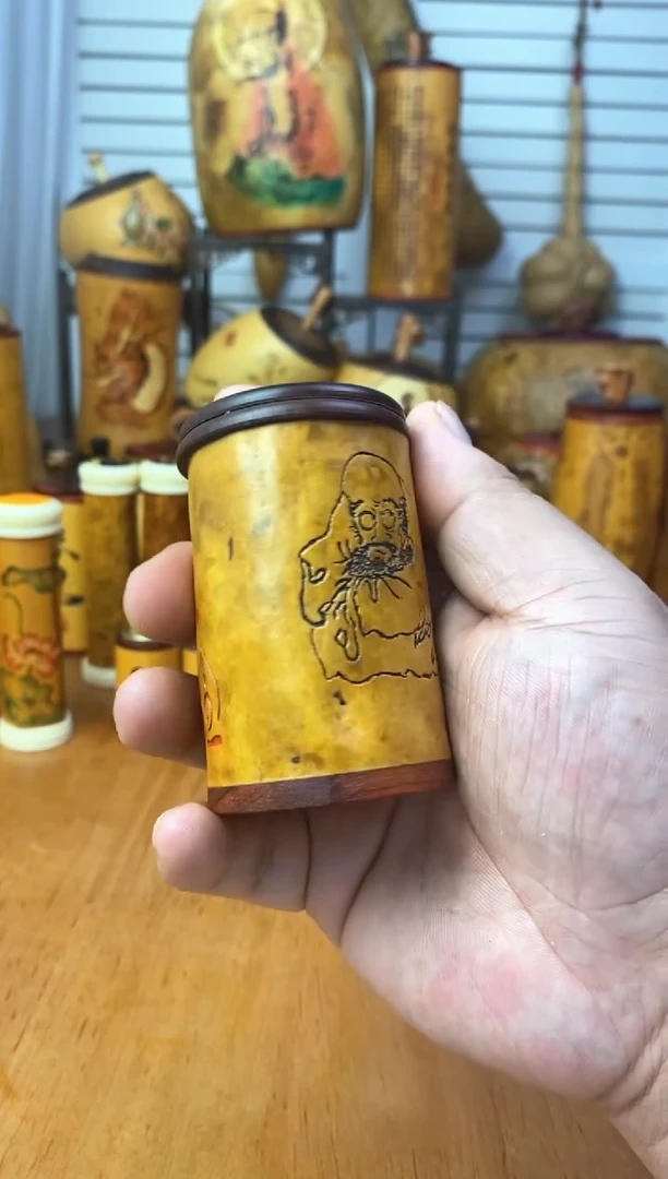 阿*吧呼噜呼噜呼噜葫芦