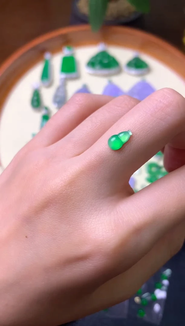 【闪购商品】定制翡翠未镶嵌裸石（镶嵌定制）