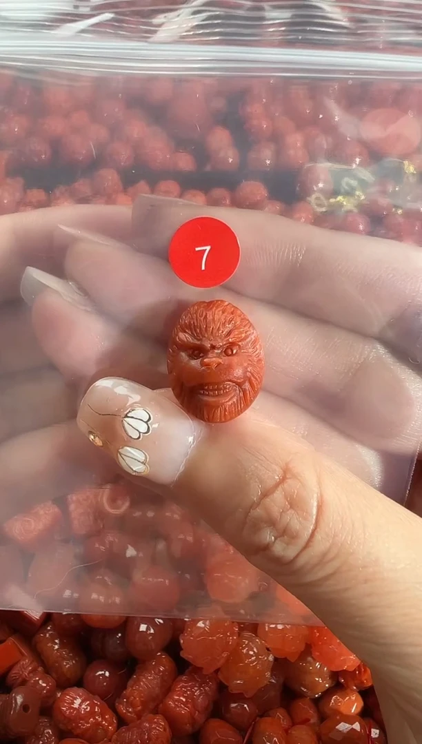 颈饰未镶嵌南红玛瑙1