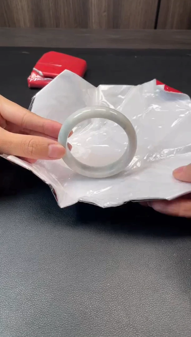 未镶嵌手镯翡翠332