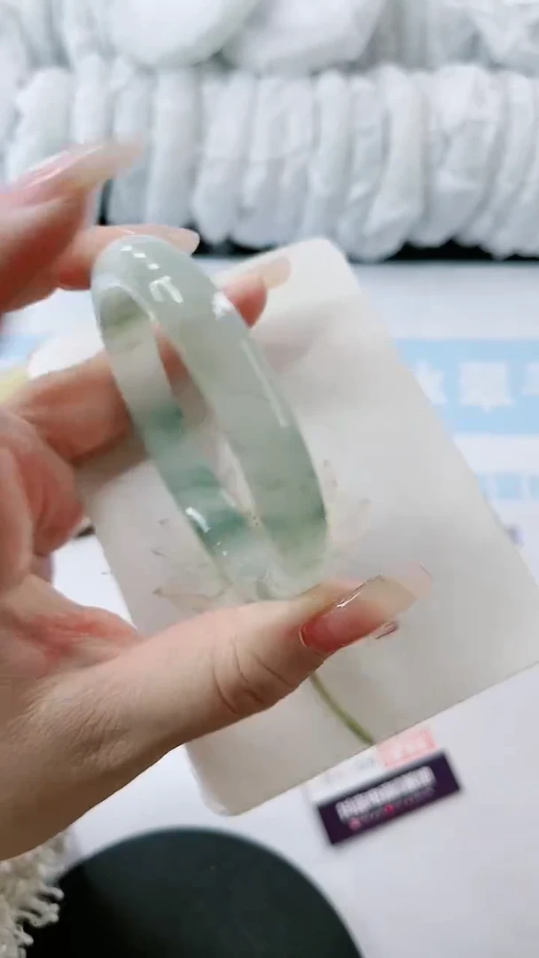 【闪购商品】石英质玉手镯未镶嵌多样性发货E373