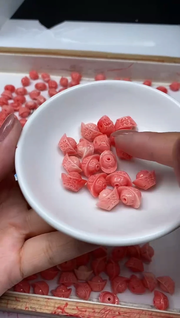 未镶嵌拼合珍珠（马贝珠）散珠E37 女皇贝 元宝6个8.8元