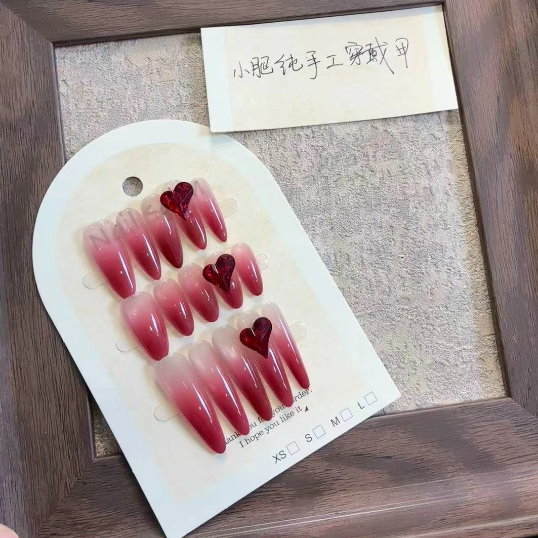 红昭愿—东洲钻斯佳丽红后缘猫眼爱心钻纯手工-显白秋冬穿戴甲