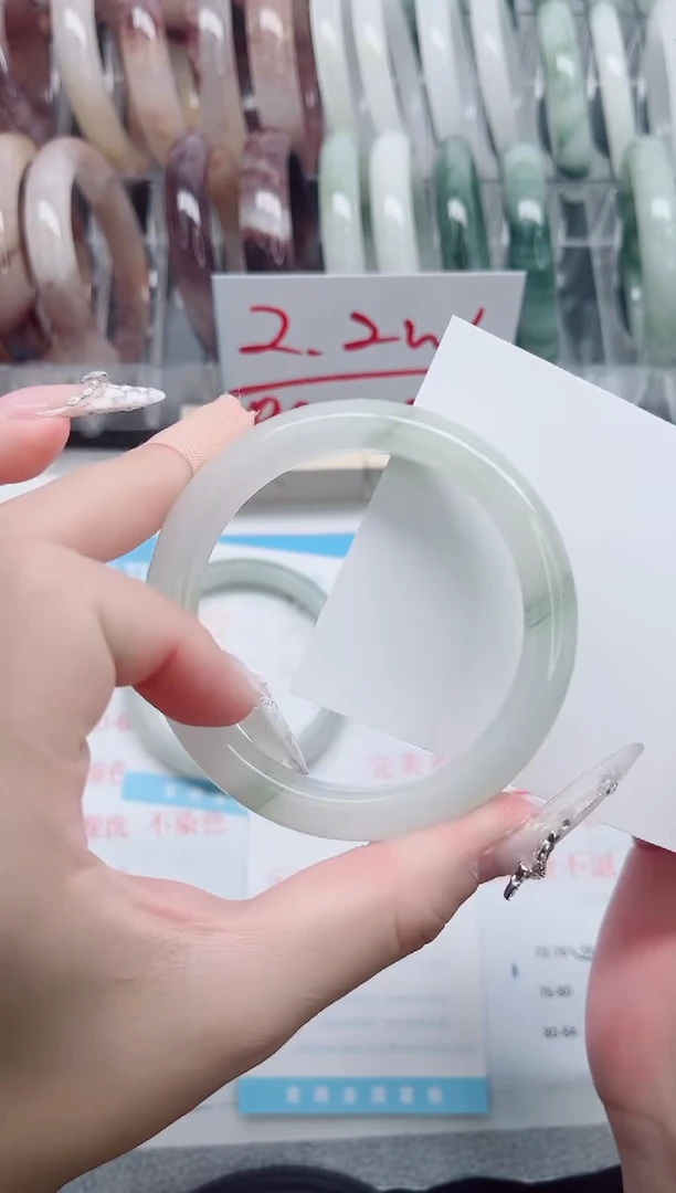 【闪购商品】石英质玉手镯未镶嵌A78-56.3