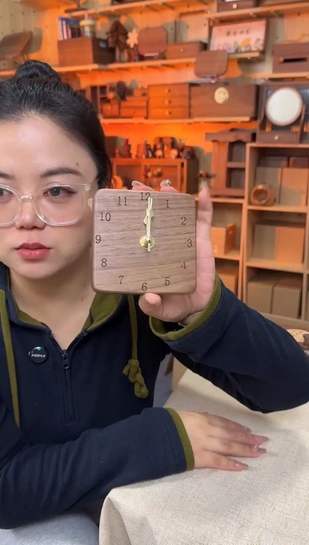 木北美黑胡桃实木钟表摆件