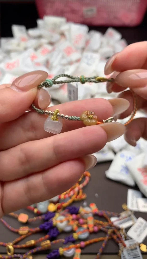 【闪购商品】翡翠手绳未镶嵌一