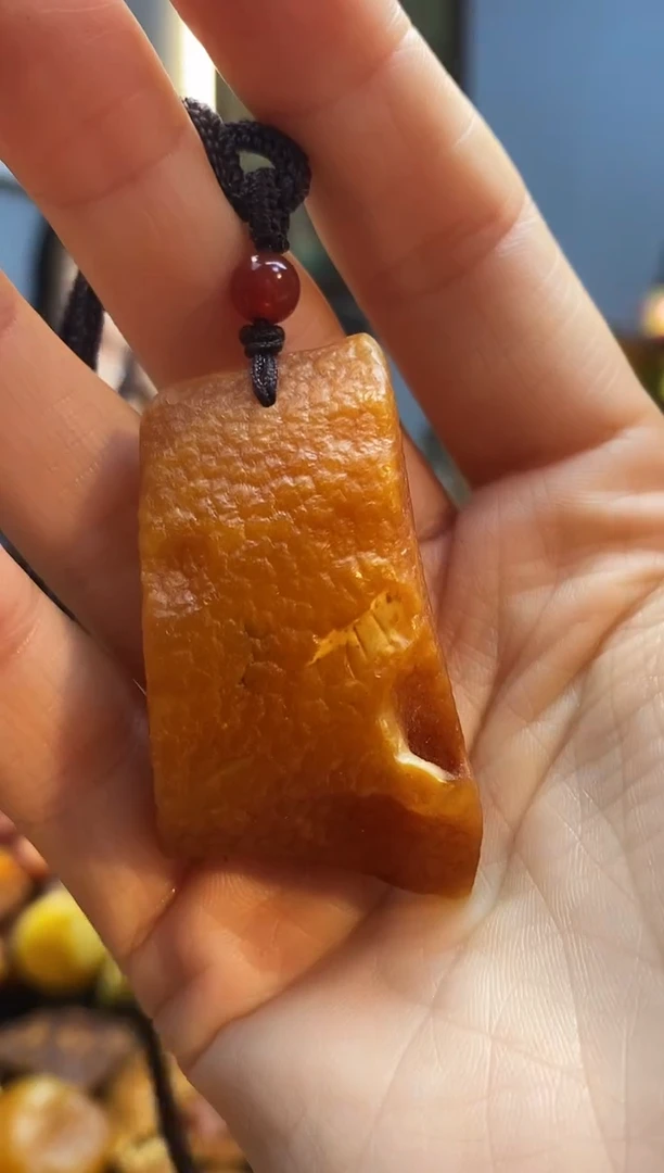 琥珀颈饰未镶嵌挂件