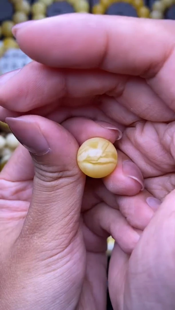 裸石琥珀未镶嵌大小姐珠宝84