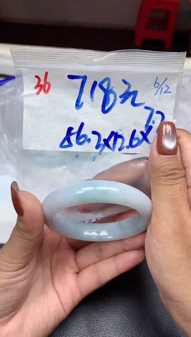 未镶嵌定制翡翠36毛货需精细抛光手镯拍一发一