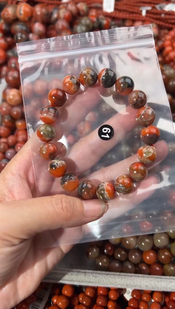 南红玛瑙手串未镶嵌11+