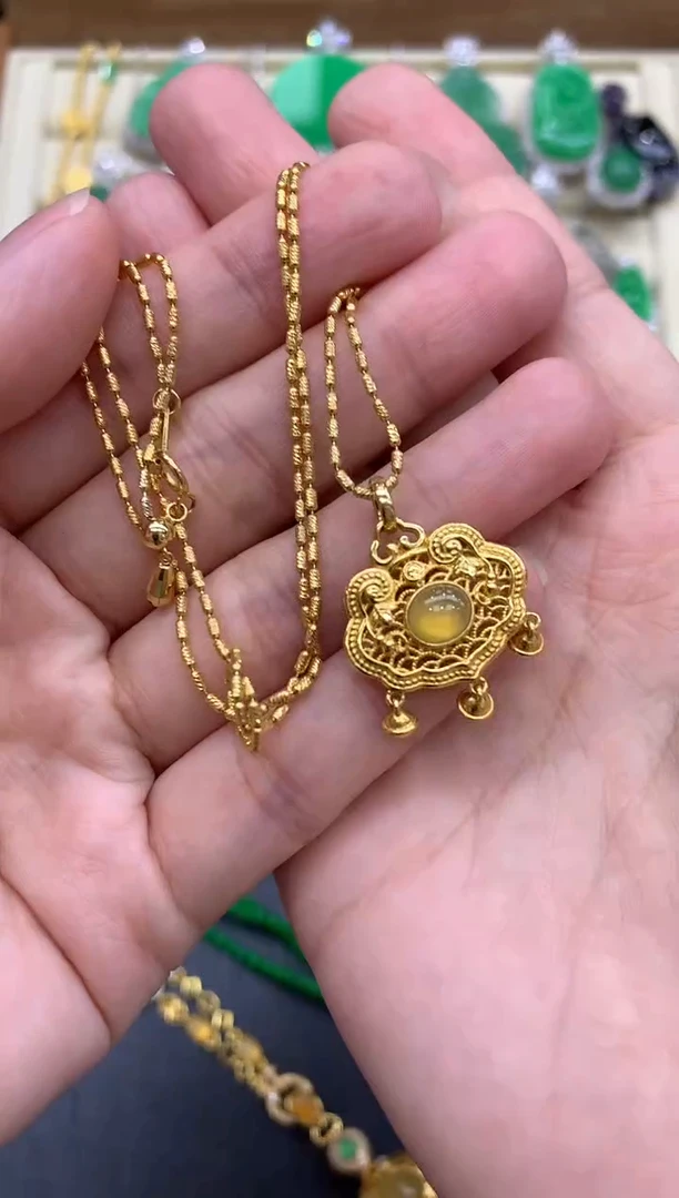 翡翠18K金镶嵌颈饰458-中国好珍宝