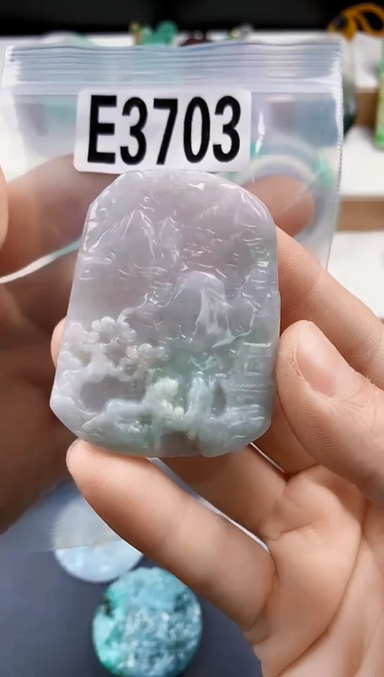 颈饰未镶嵌翡翠天然翡翠吊坠挂件