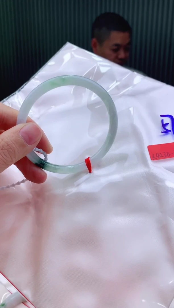 未镶嵌手镯翡翠57