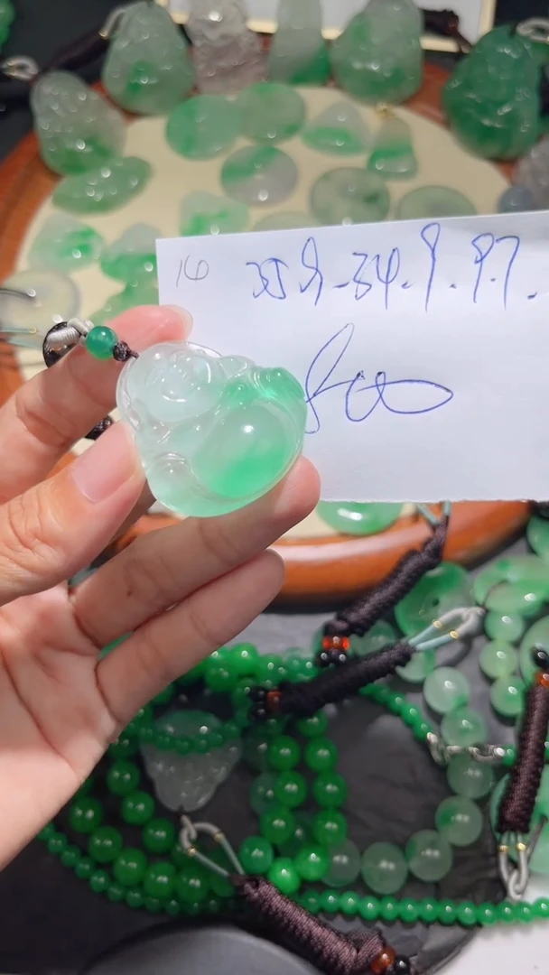 吊坠佛公（一物一拍 所见即所得）01