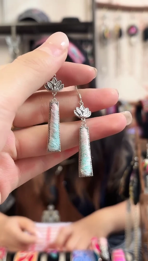 织绣民族风非遗老绣饰品816