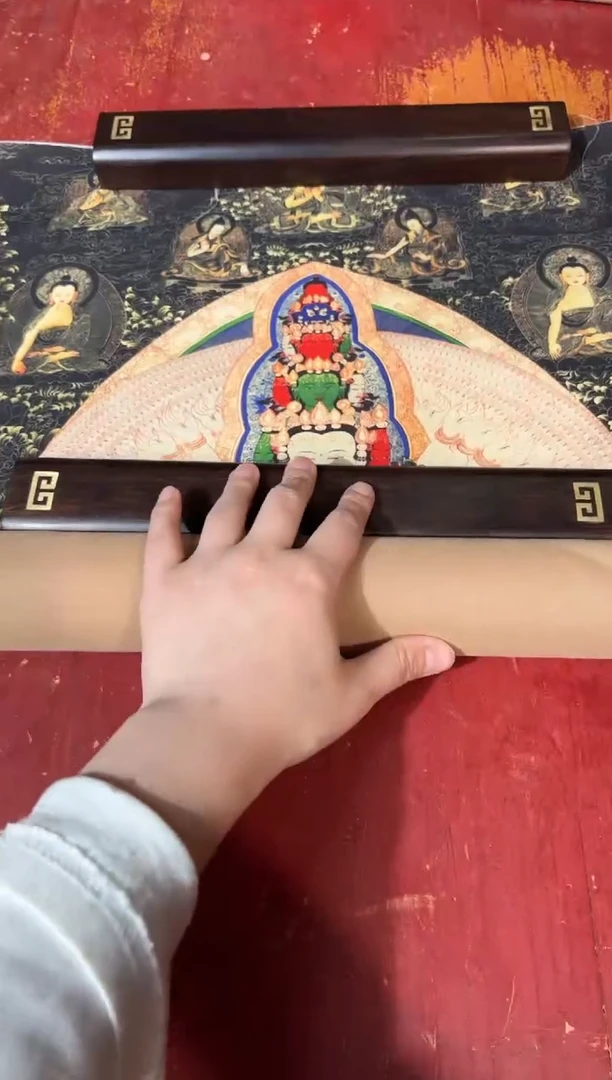 卷轴画龙妹的唐卡tk16009