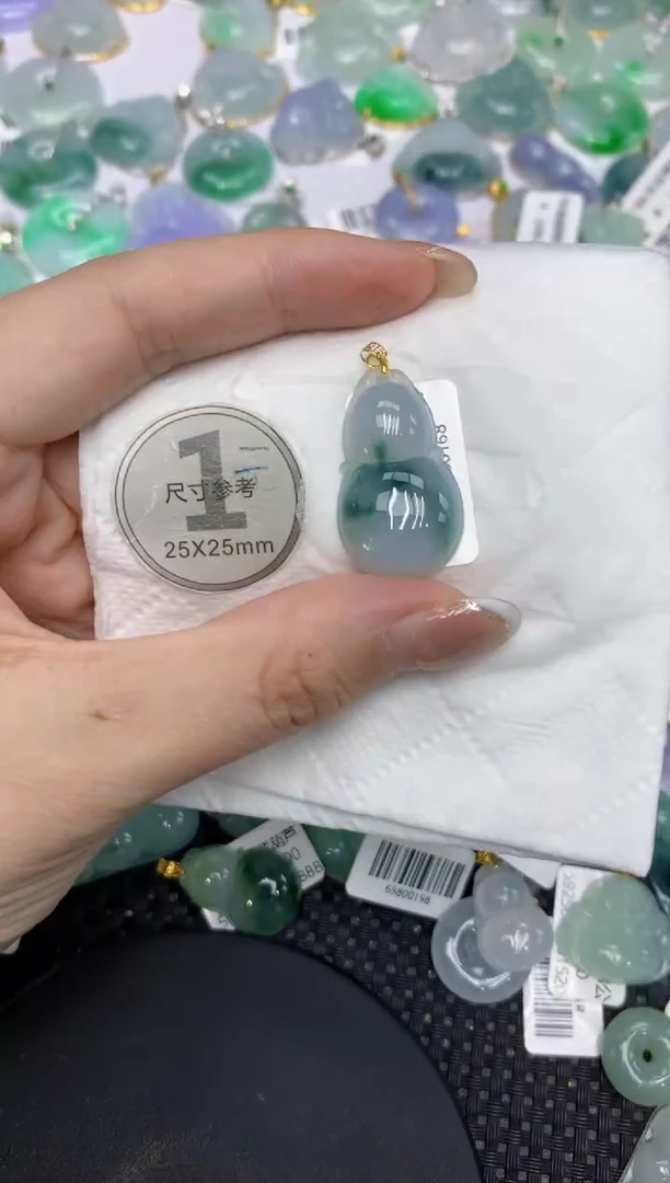 颈饰18K金镶嵌翡翠11111111