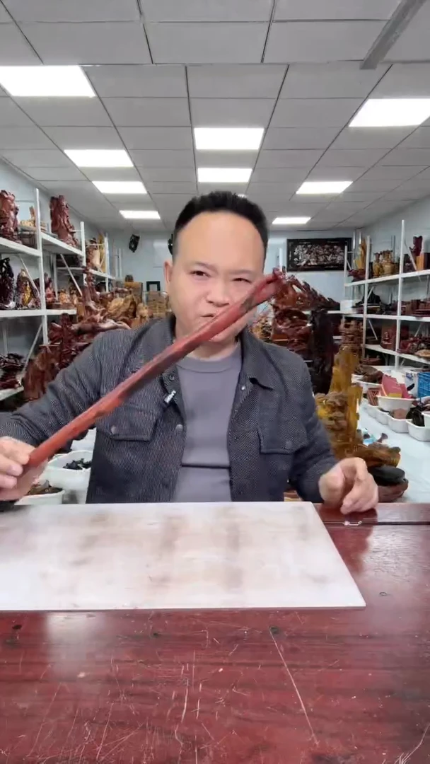 【闪购商品】花梨木类木雕工艺品8888888