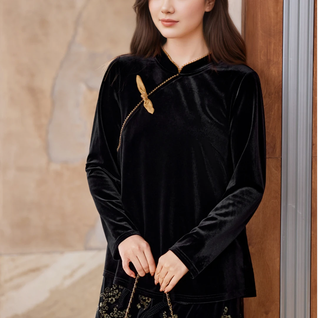 MsShe大码女装2025冬装新中式复古丝绒钉珠立领小衫B2510049