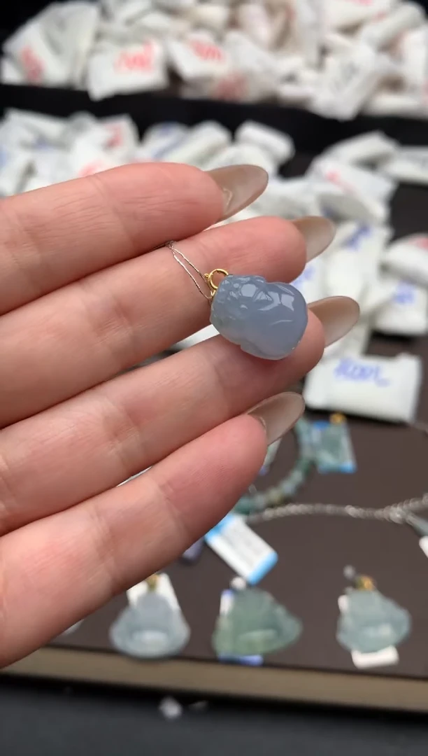 【闪购商品】翡翠挂件18K金镶嵌—