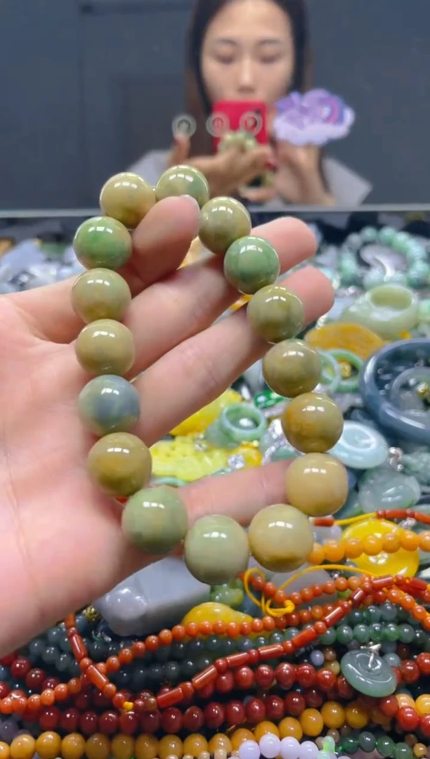 颈饰未镶嵌翡翠13MM/E/翡翠A货，一件也是批发价