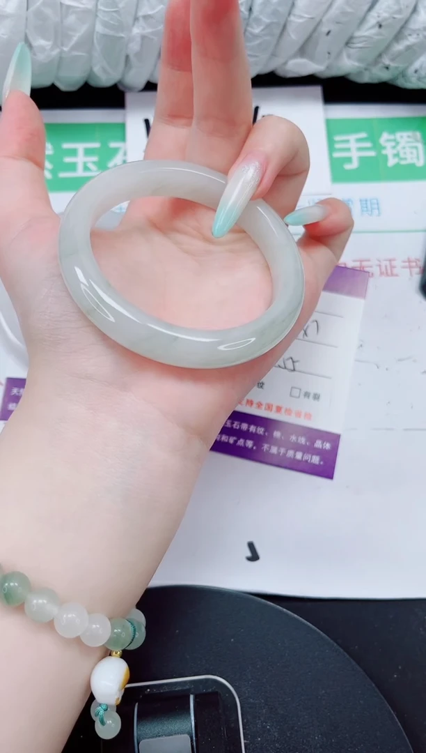 石英质玉手镯未镶嵌137-55/56