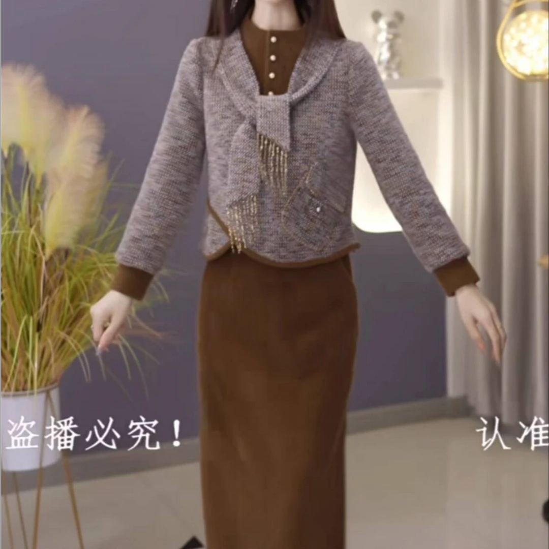 高级雪花绒洋气时髦优雅俩件套2025秋季新款中年妈妈连衣裙套装
