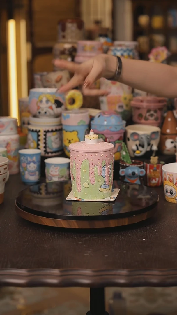 景德镇釉下彩绘设计师款式陶瓷