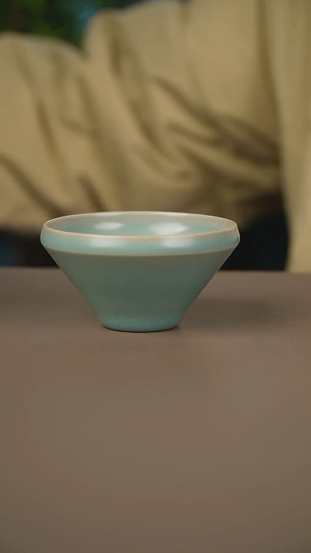 仿古折肩杯微暇1