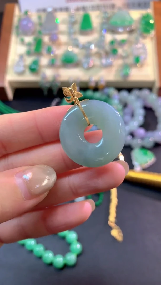 吊坠(不含链)18K金镶嵌翡翠吊坠|1400+70