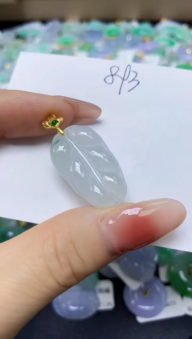 翡翠未镶嵌颈饰 天然缅甸翡翠A货