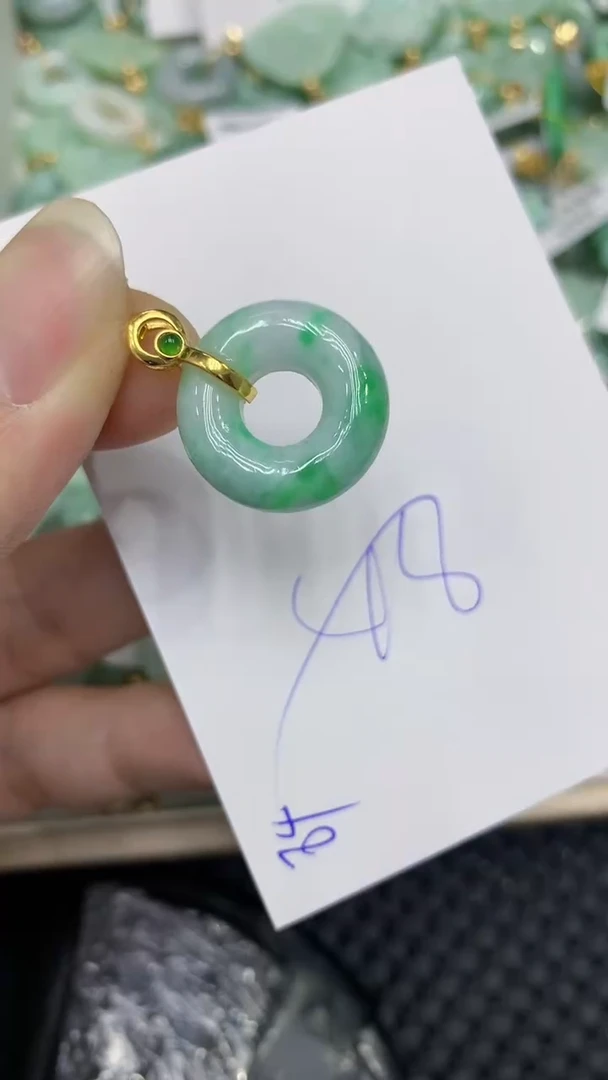 颈饰未镶嵌翡翠缅甸A货翡翠