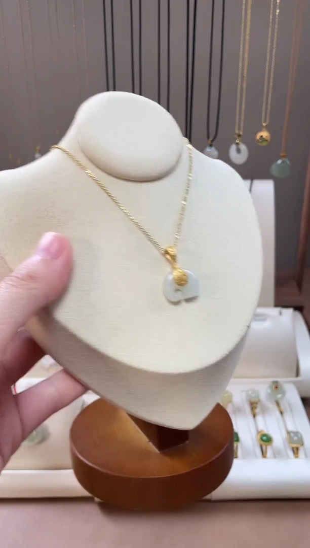 颈饰银S925镶嵌和田玉和田玉吊坠