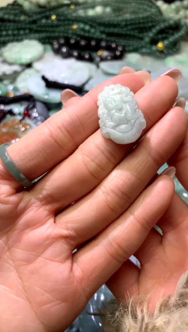 吊坠(不含链)未镶嵌翡翠1