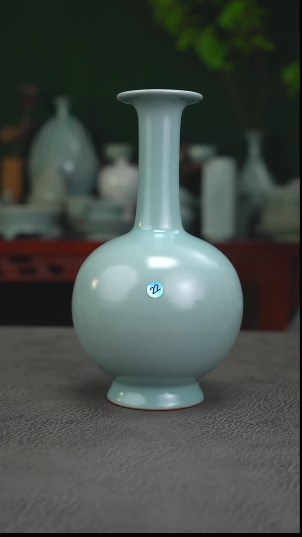 仿古件22号长颈鼓腹瓶高20圈足一级品简包-二