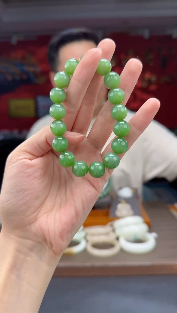 未镶嵌手串和田玉碧玉粉绿单圈手串