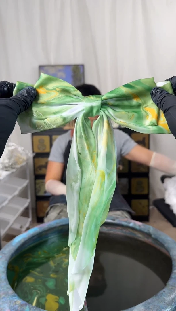 957 一字夹 春和锦明