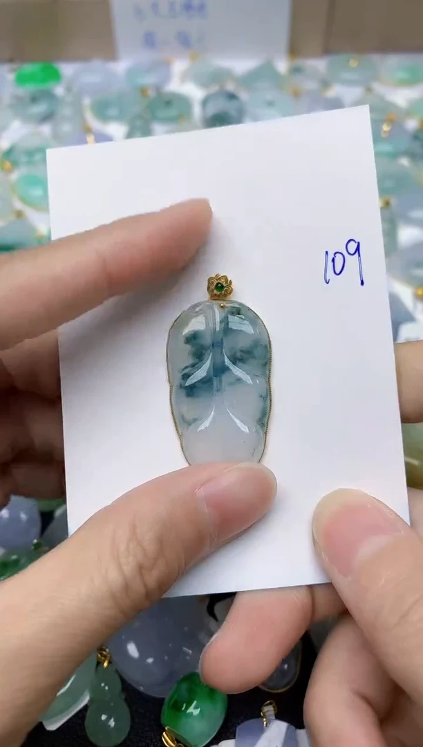 【闪购商品】翡翠颈饰18K金镶嵌109天然翡翠A货  