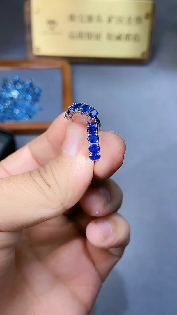 【闪购商品】蓝宝石耳饰银S925镶嵌354