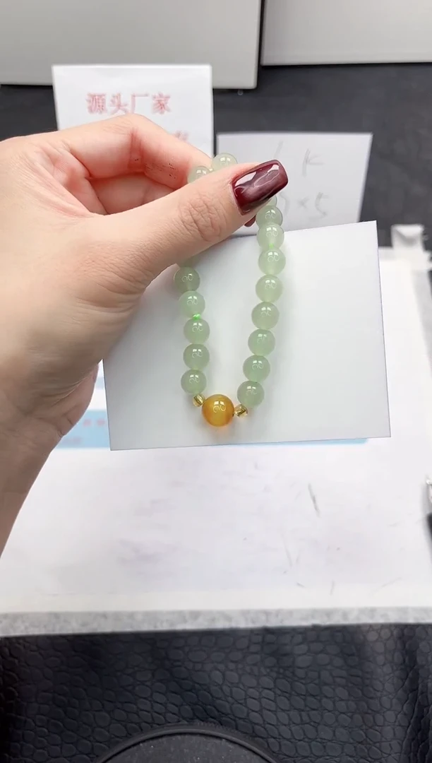 【闪购商品】石英质玉手镯未镶嵌111