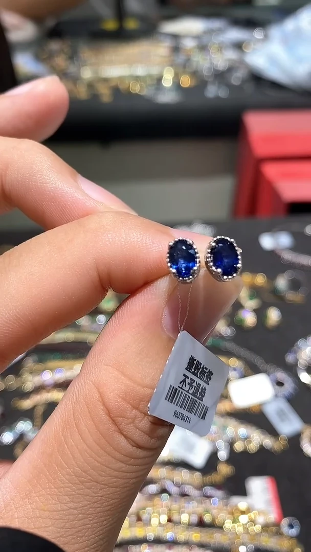 蓝宝石耳饰银S925镶嵌耳饰