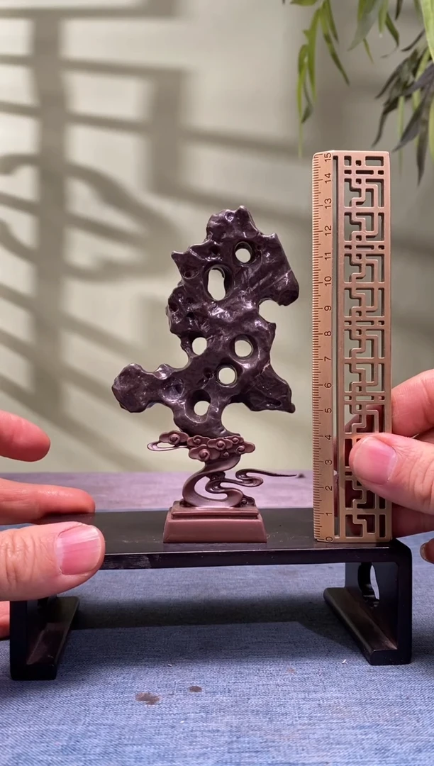 石材窗***豆树脂底座 石头是青州玲珑石