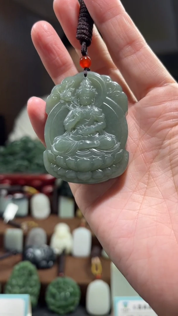 颈饰未镶嵌和田玉`