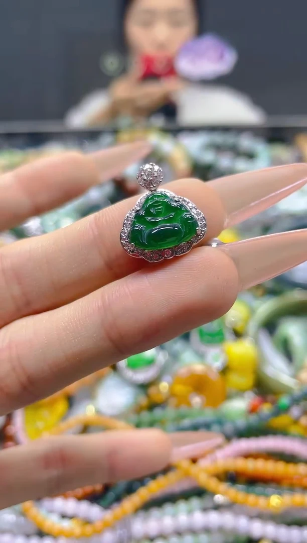 颈饰未镶嵌翡翠/L/翡翠A货，一件也是批发价