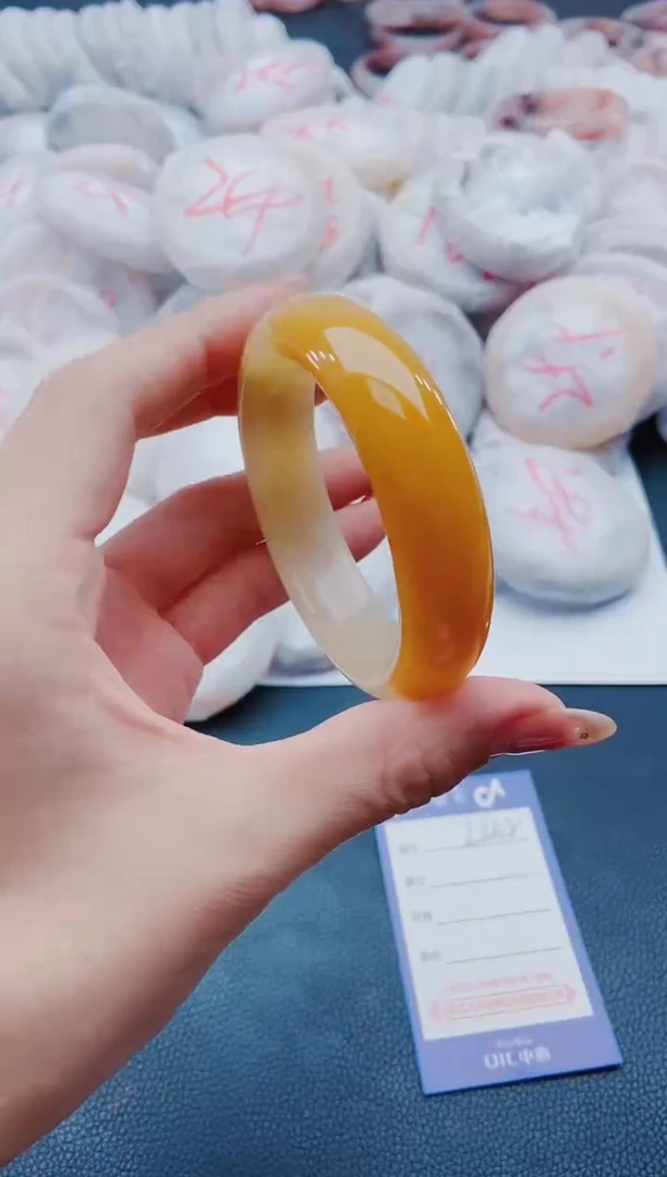 未镶嵌手镯石英质玉L232-56-57
