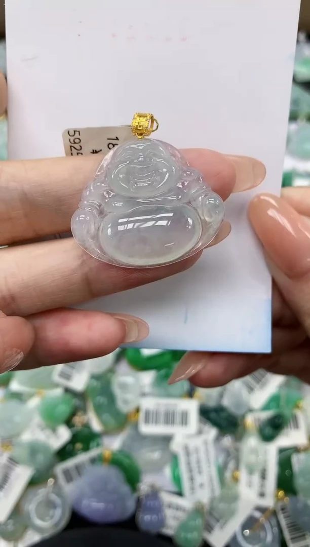 颈饰18K金镶嵌翡翠11111111111
