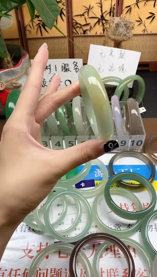 石英质玉手镯未镶嵌007-52