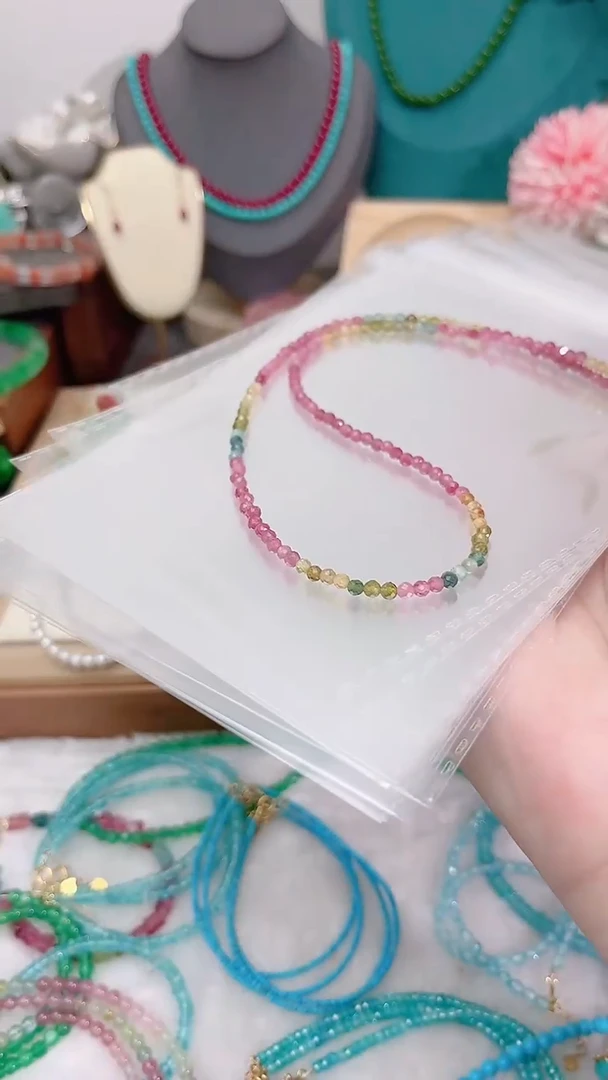 银S925镶嵌颈饰碧玺圆刻69